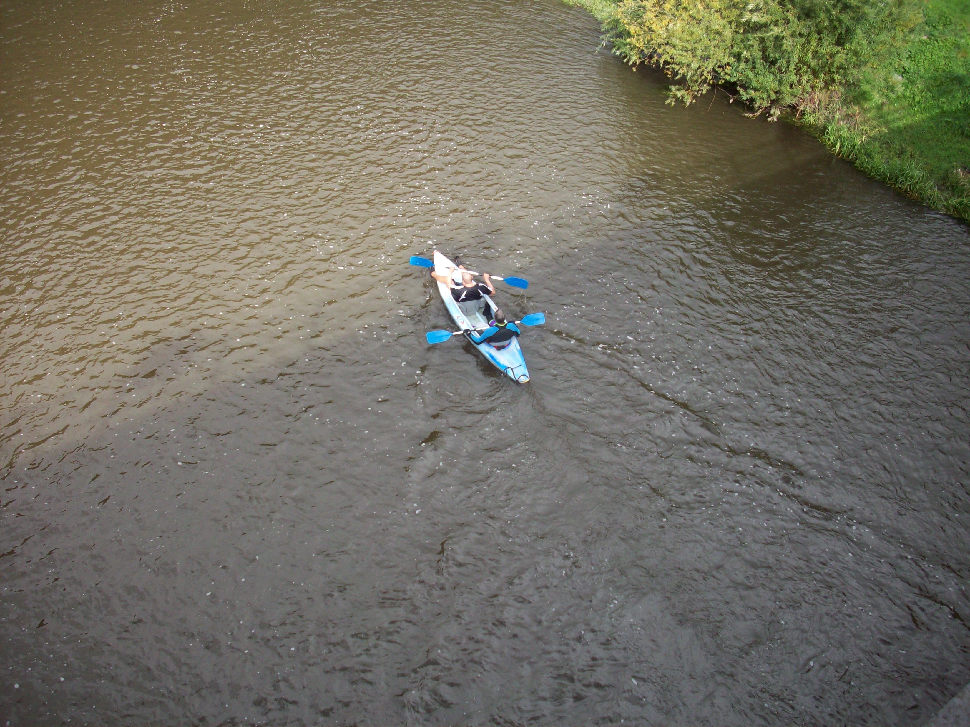 Défis techniques descente en kayak sur la Semois
