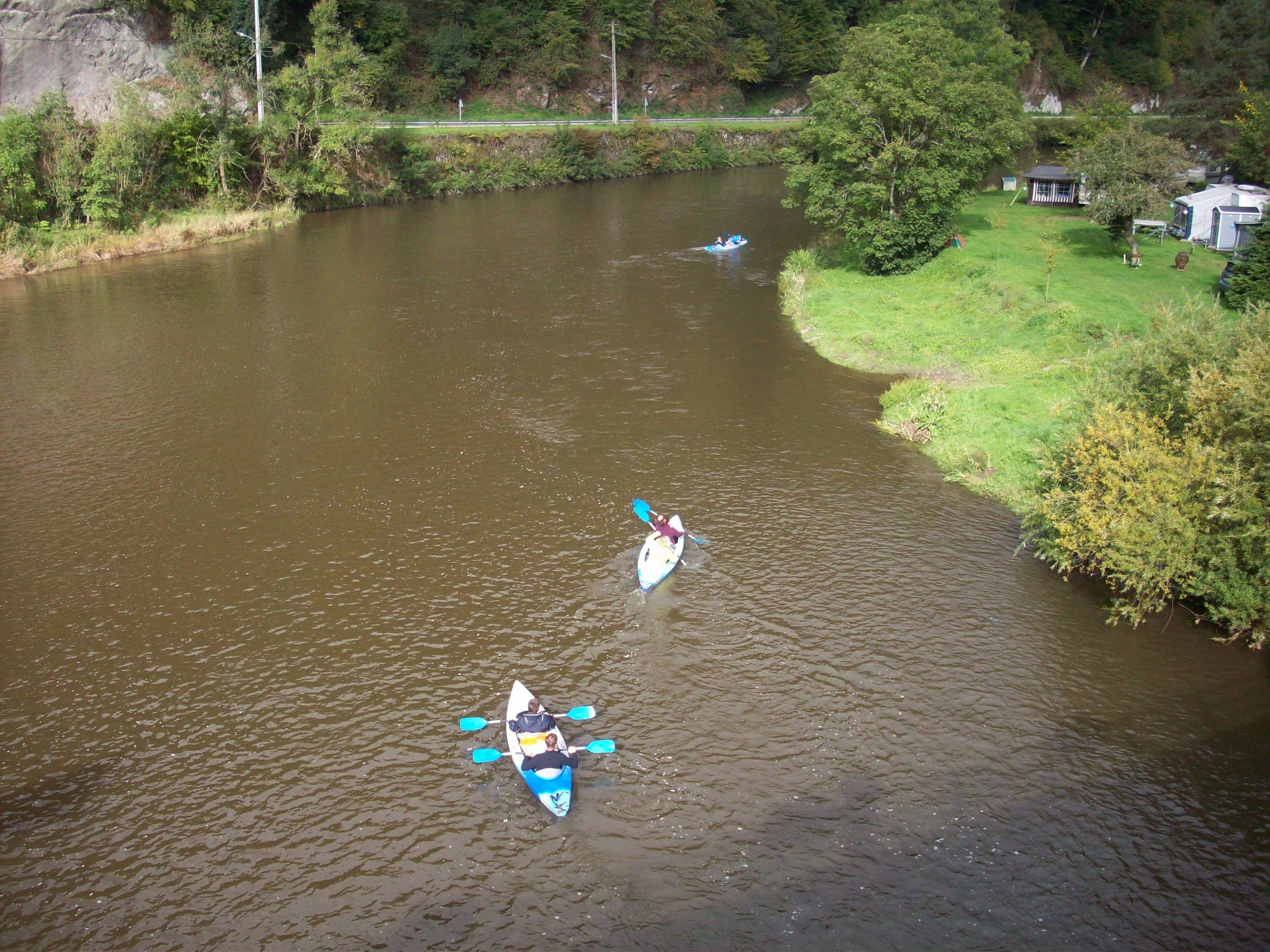 Kayak sur la rivière Semois