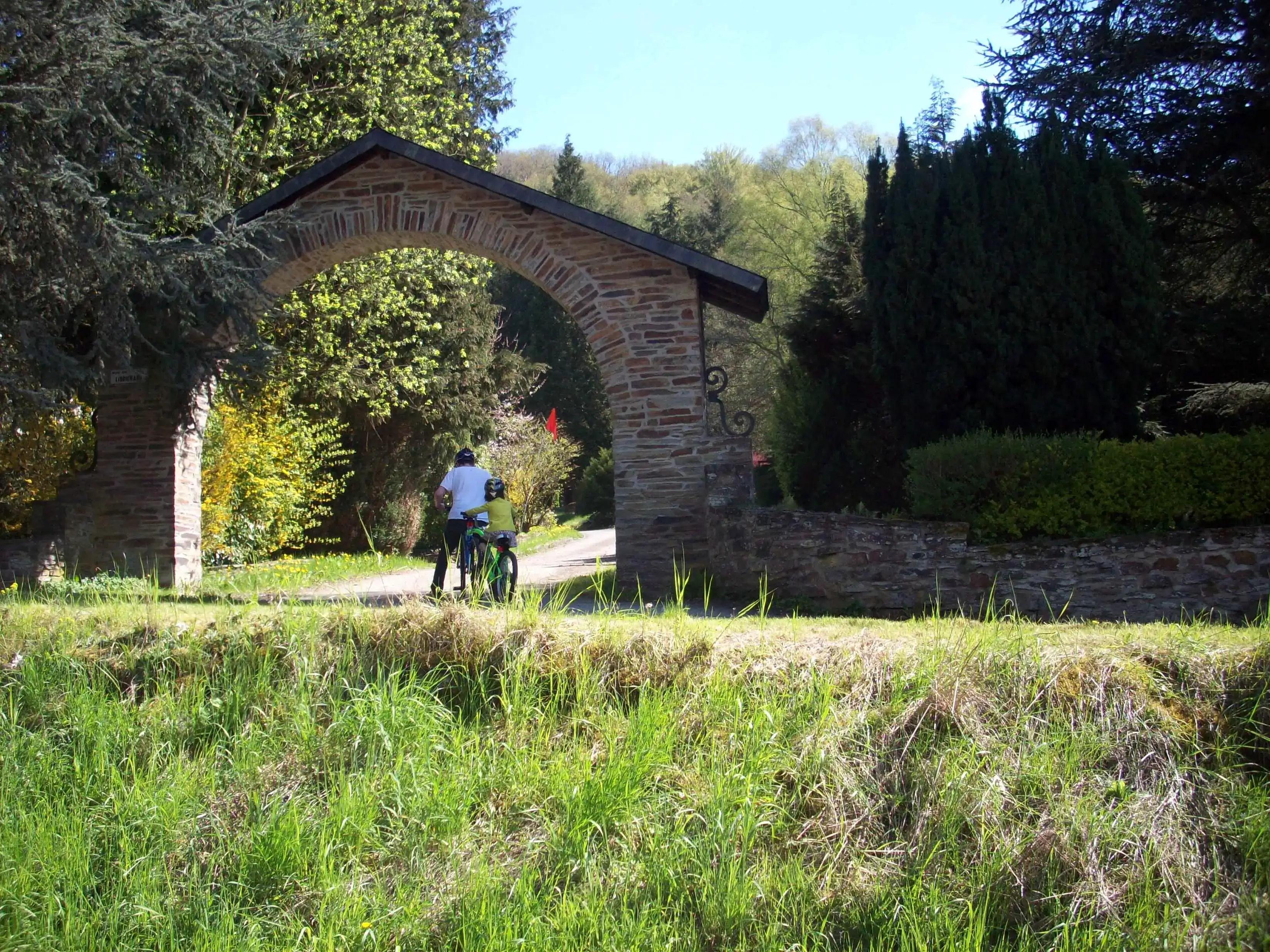 Camping au bord de la Semois