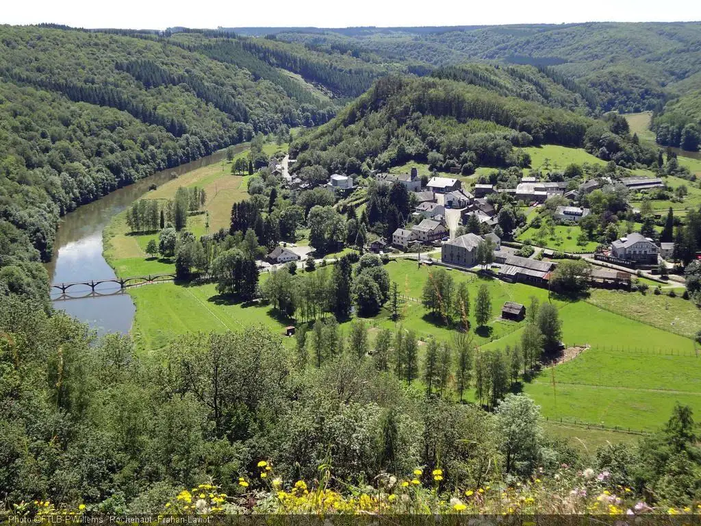 Village de Rochehaut près de Frahan