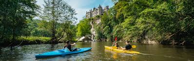 Techniques de kayak pour la descente de la Semois en Belgique